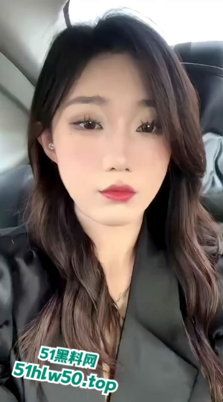 山东师范大学空乘专业女神【孙凤娇】被大金主包养，空姐只是一个为有钱人提供选妃的好地方！-5