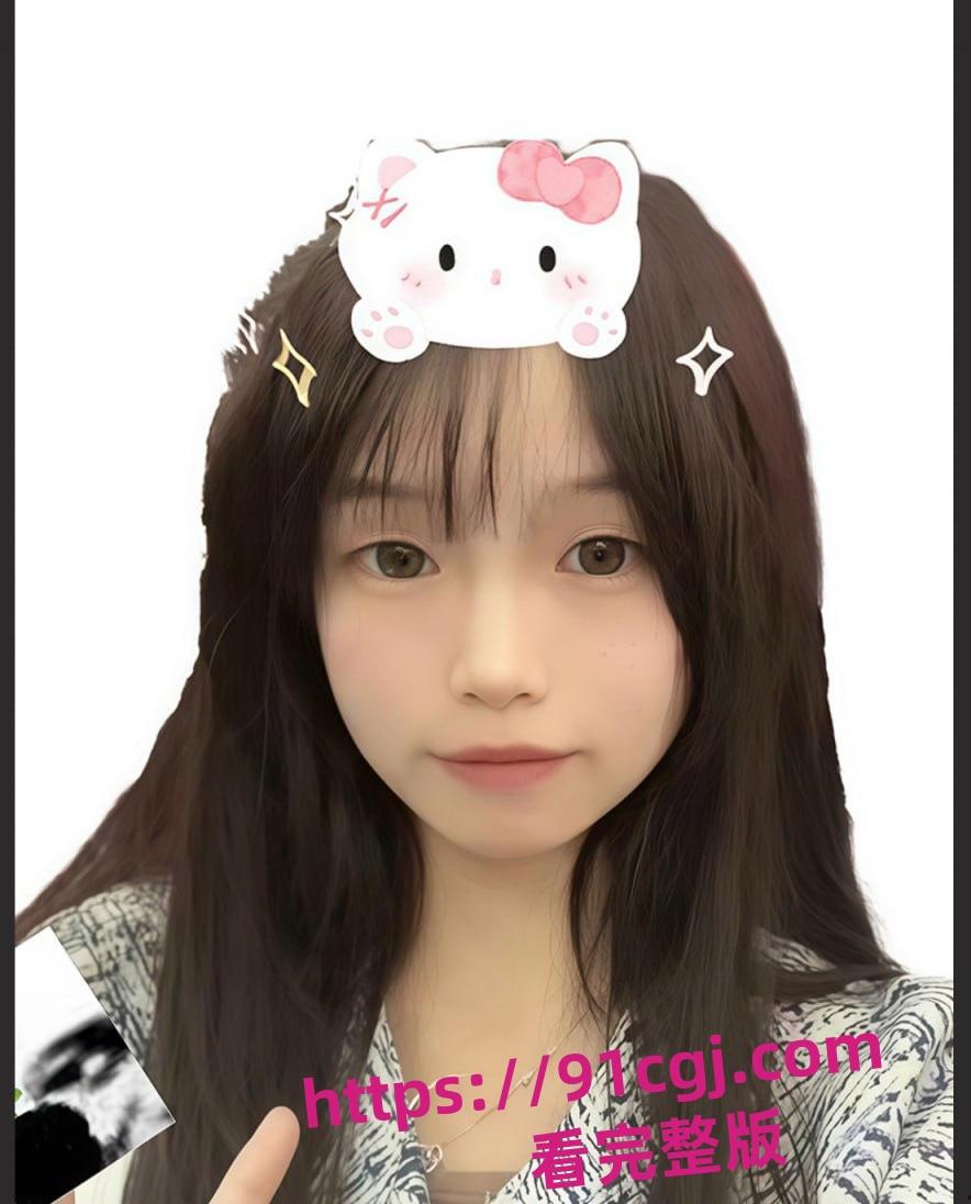 乖巧的新疆大学生妹子和黄毛哥无套疯狂做爱被后入爆操 黄毛妹子的口活非常棒！