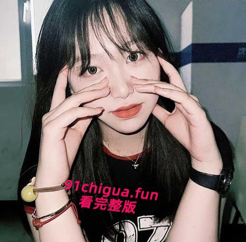 清华美院母狗【倪小轶】表面可爱学生妹，私下却是在推特当上了骚母狗，全裸真空军训户外露出约炮被曝光！