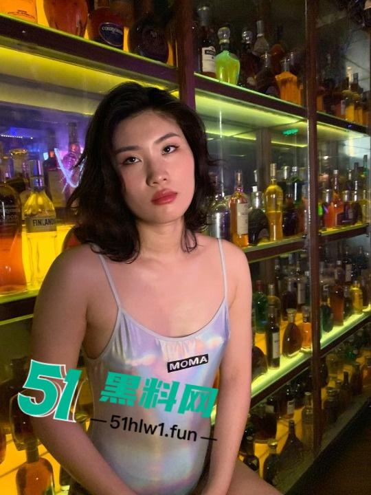 江苏蜜桃臀女神【于艳】上演超淫荡捆绑调教 神颜美女化身母狗带狗链吸屌 极品美穴被花式爆操-10