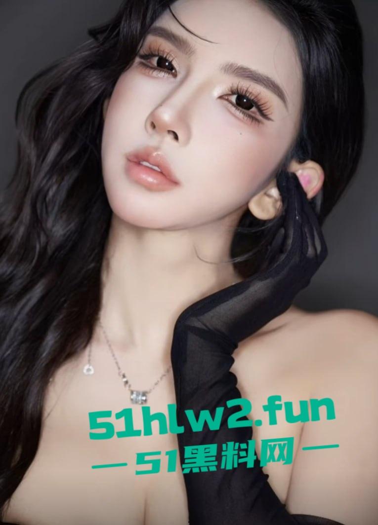 抖音【赵舒琪】约炮视频炸锅,16万粉的网红骚到飞起,自摸加啪啪,土到掉渣还挺上头!-4