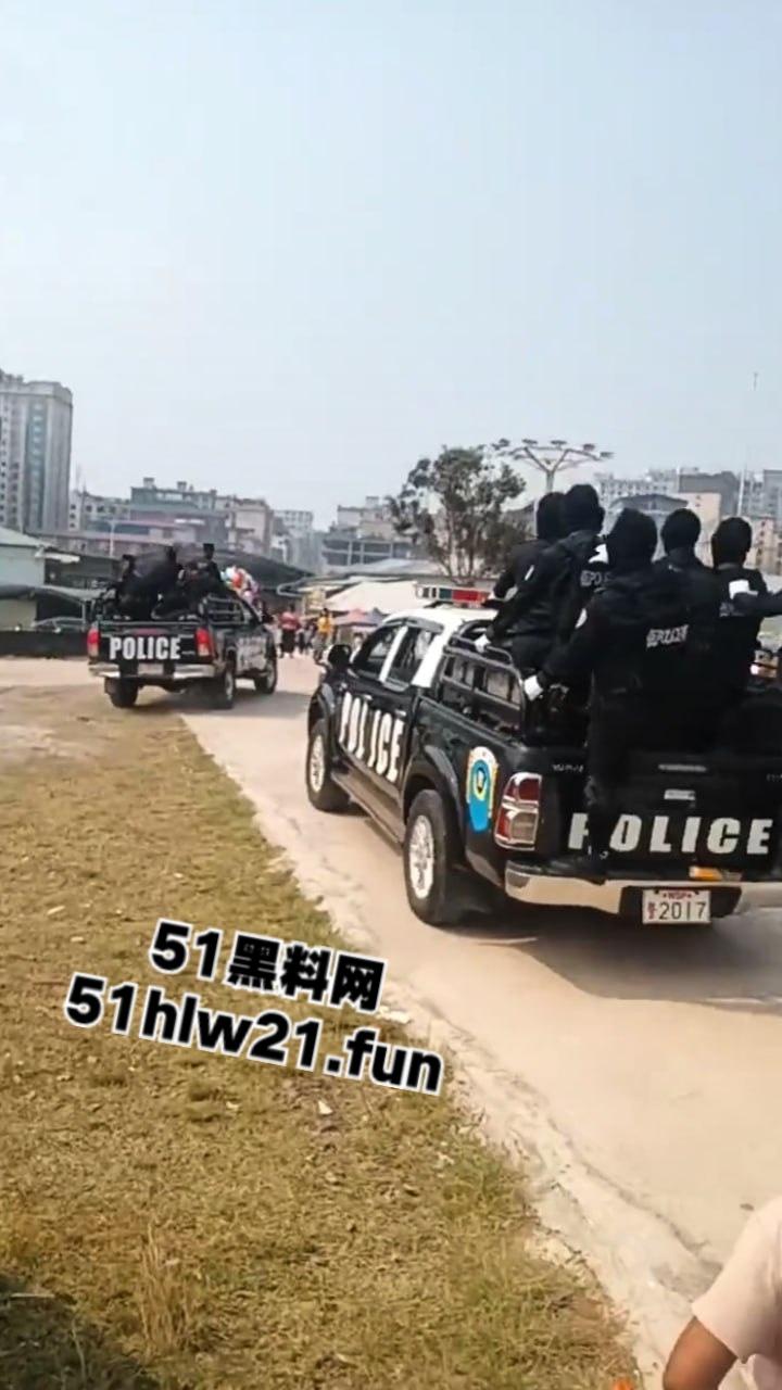 佤邦公判大会现场，员工谋杀老板一案24岁杀人犯【陈赛道】被处以极刑立即执行。