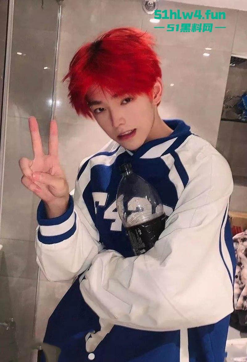 抖音纯欲天花板1800万网红【井川里予】现在已改名【痱子哭哭】不雅视频事件！纯欲天花板沦为擦边天花板 。