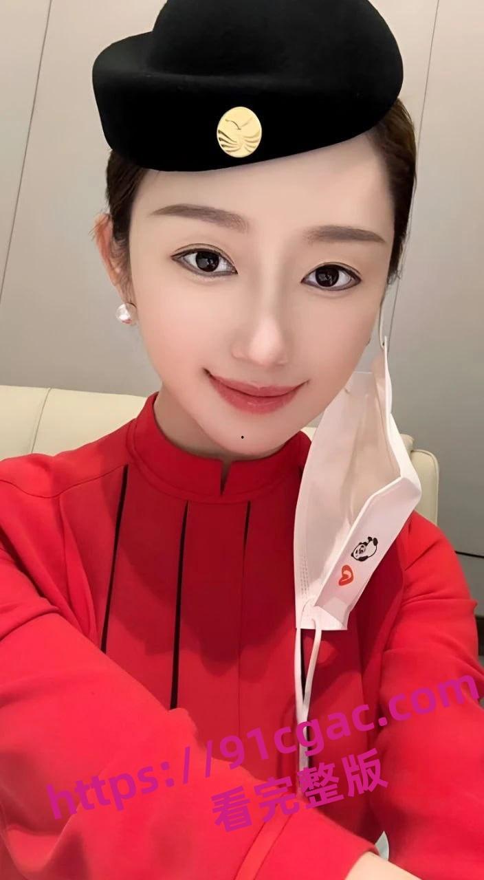 四川航空姐周娅菲惊爆丑闻！刚下飞机直奔酒店与炮友狂欢