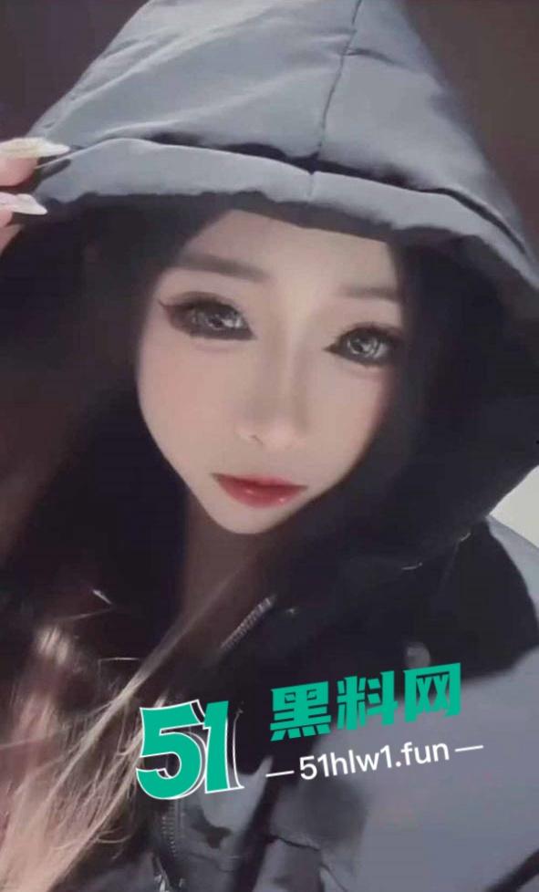 Tiktok高颜值擦边博主【林美珍】酒吧被捡尸事件,大神自曝激情啪啪视频吸引眼球。-8