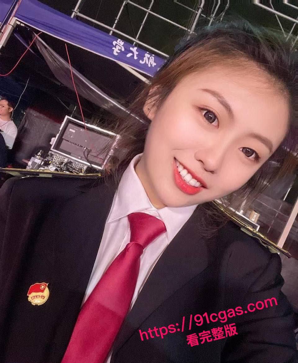 福建省福州市财经大学生 一名极品女大学生外表清纯可爱