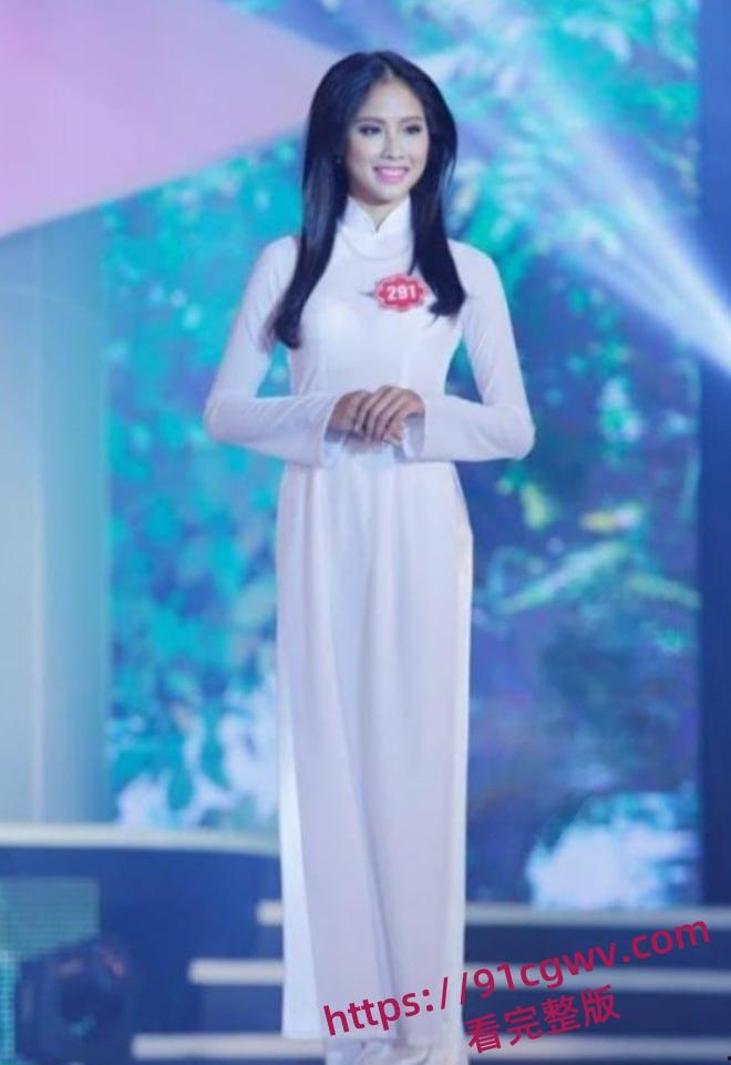 越南胡志明市的环球小姐医学生 Vo Hong Ngoc Hue 极品泄密流出性爱视频！