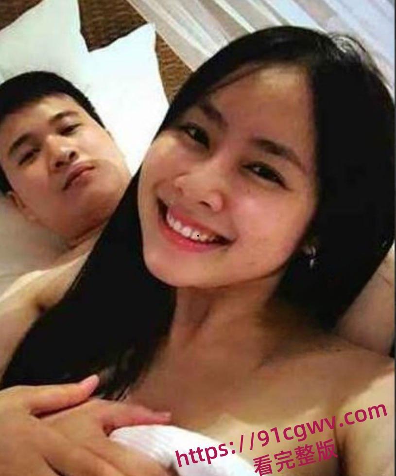 越南胡志明市的环球小姐医学生 Vo Hong Ngoc Hue 极品泄密流出性爱视频!-9