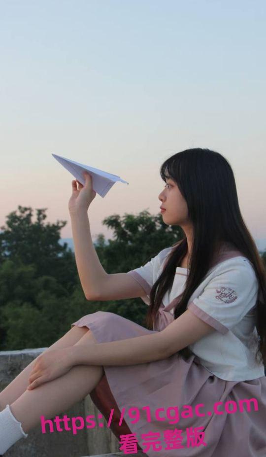 杭州电子科技大学大一学生妹赵青瑜，反差女友母狗私下淫荡曝光泄密视图！