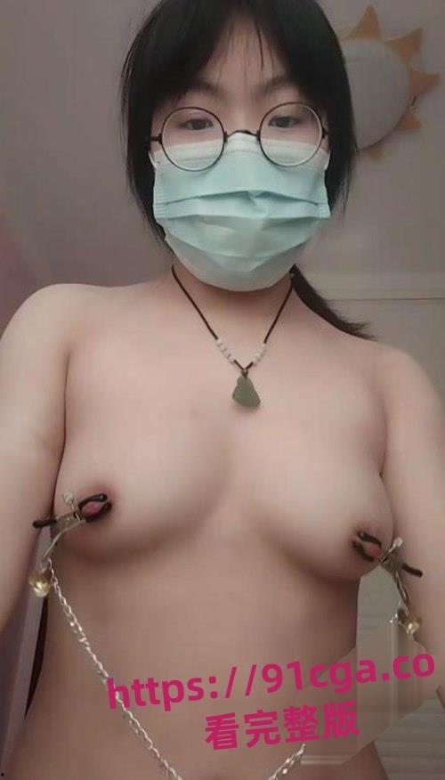 深圳新安职业技术学院极品嫩妹「曹婉婷」酒店私密视频流出！男友狂舔粉穴！