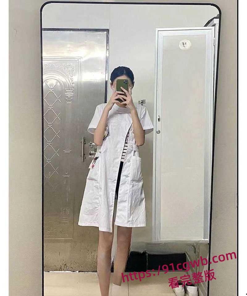 前有兰州老街情侣野战后有兰州ktv话筒姐 KTV内被老板用话筒狂捅嫩逼 全网疯求